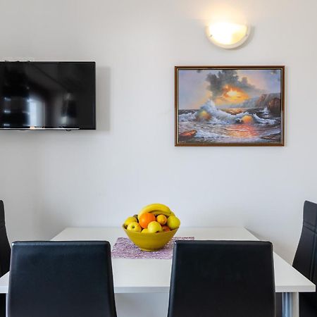 Apartments Mikanovic Crikvenica Eksteriør bilde