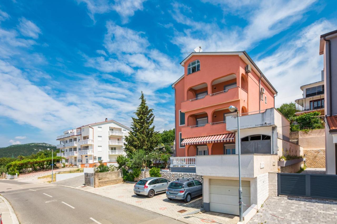 Apartments Mikanovic Crikvenica Eksteriør bilde