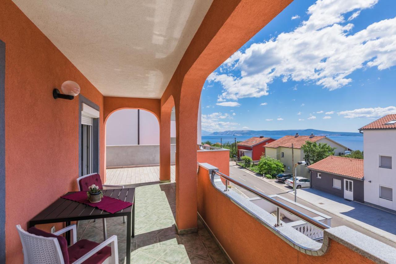 Apartments Mikanovic Crikvenica Eksteriør bilde