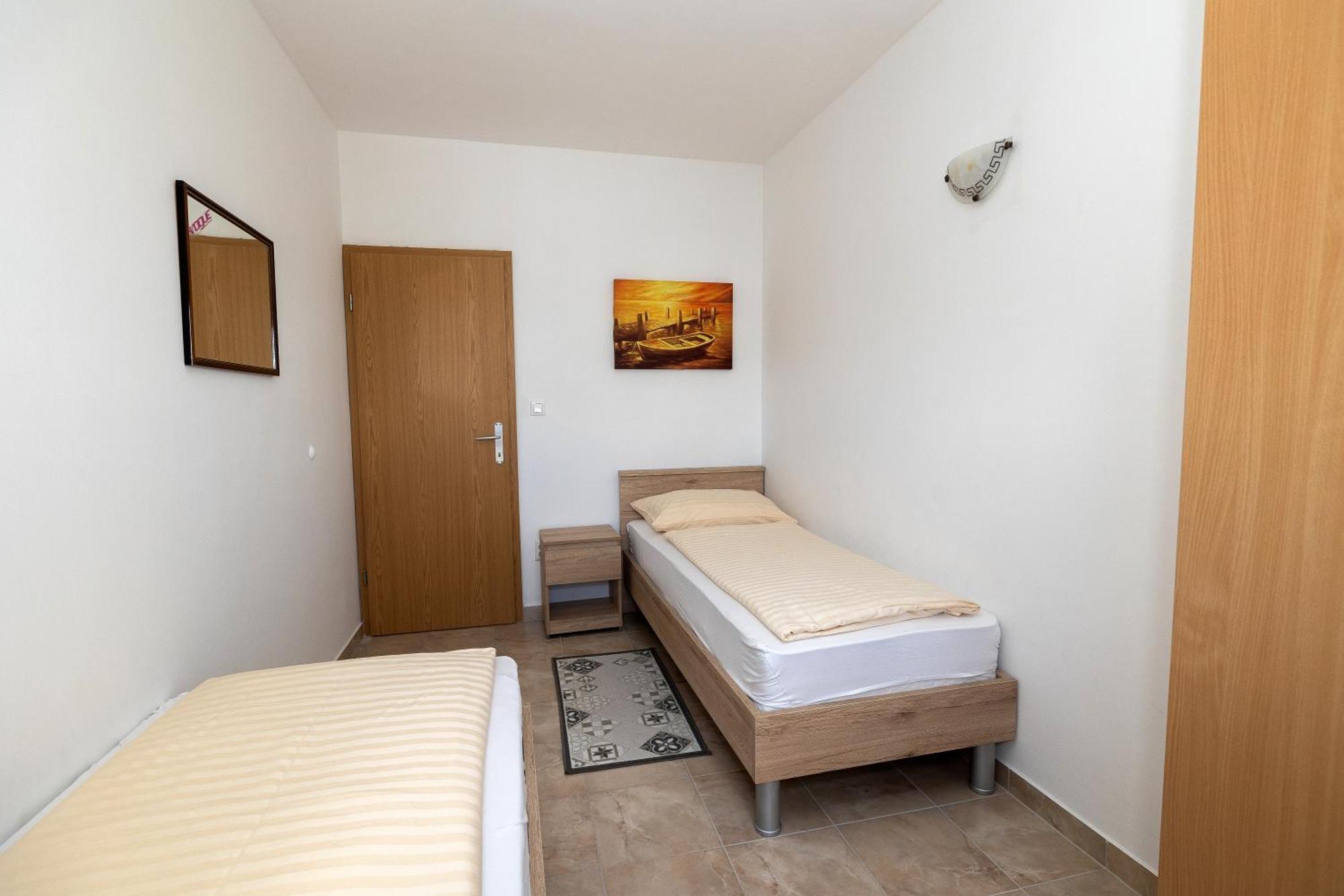 Apartments Mikanovic Crikvenica Eksteriør bilde