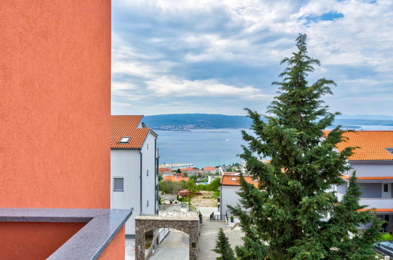 Apartments Mikanovic Crikvenica Eksteriør bilde