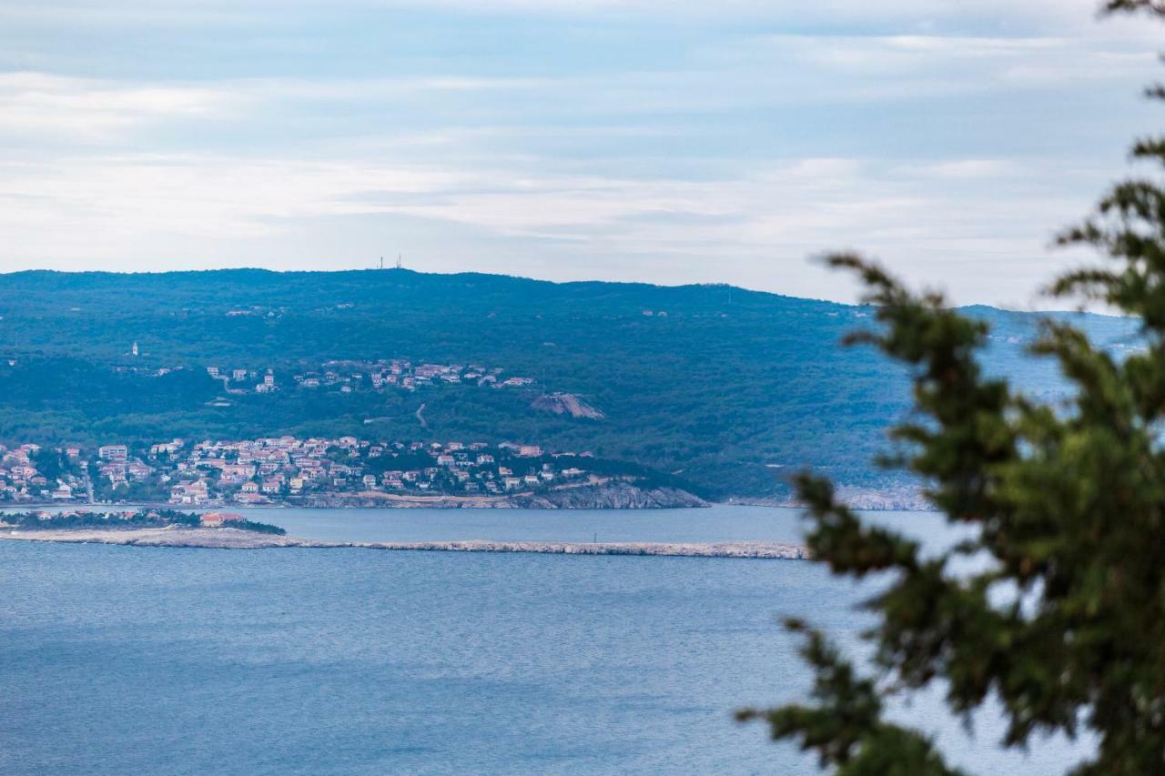 Apartments Mikanovic Crikvenica Eksteriør bilde
