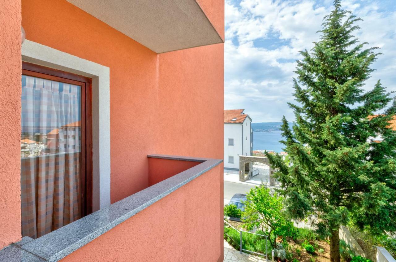 Apartments Mikanovic Crikvenica Eksteriør bilde