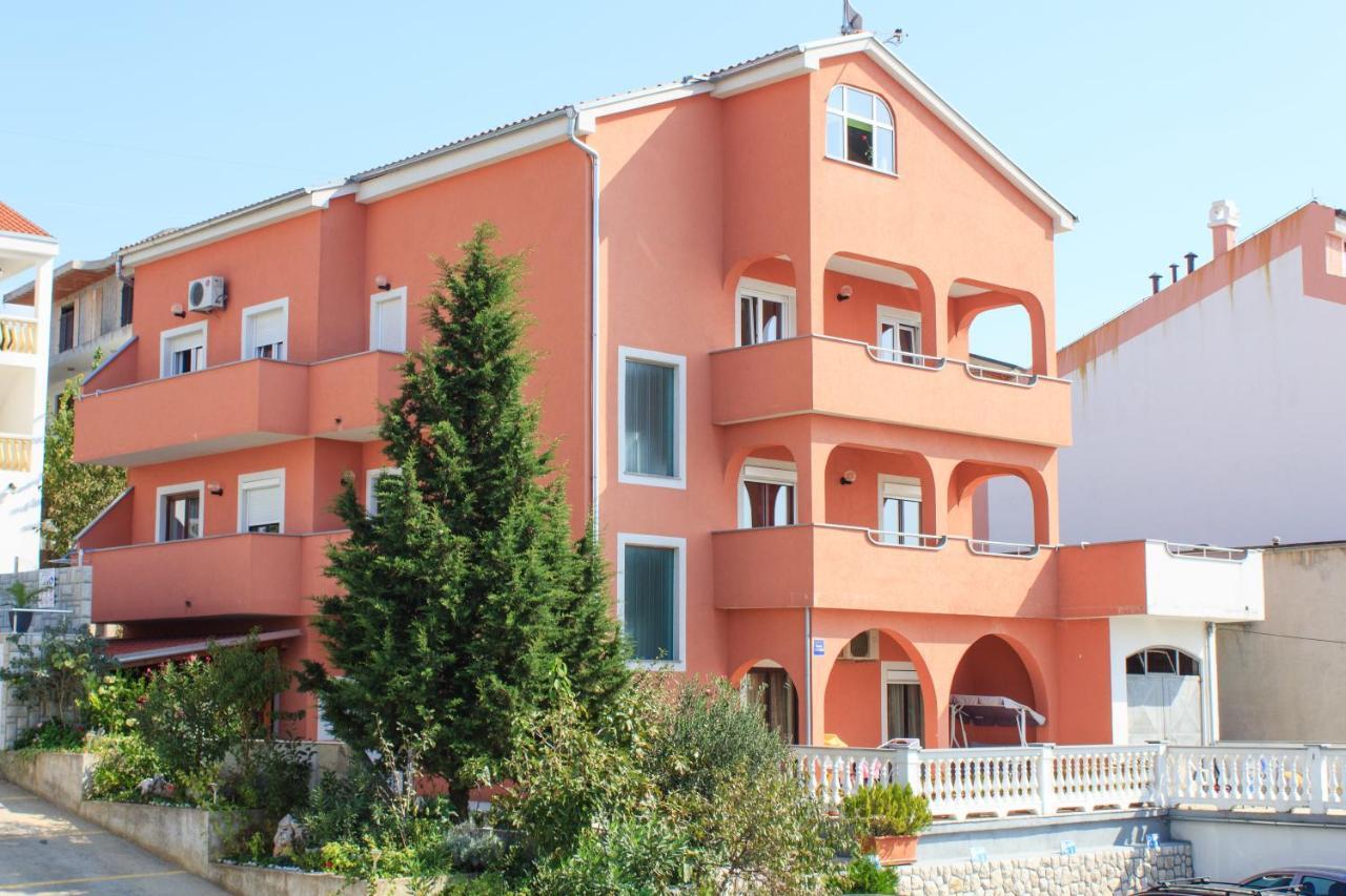 Apartments Mikanovic Crikvenica Eksteriør bilde
